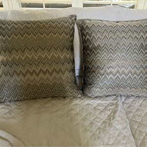 Callisto Home Luxury Designer Pillow Covers Neutral Zigzag Pattern (Set of 2)
